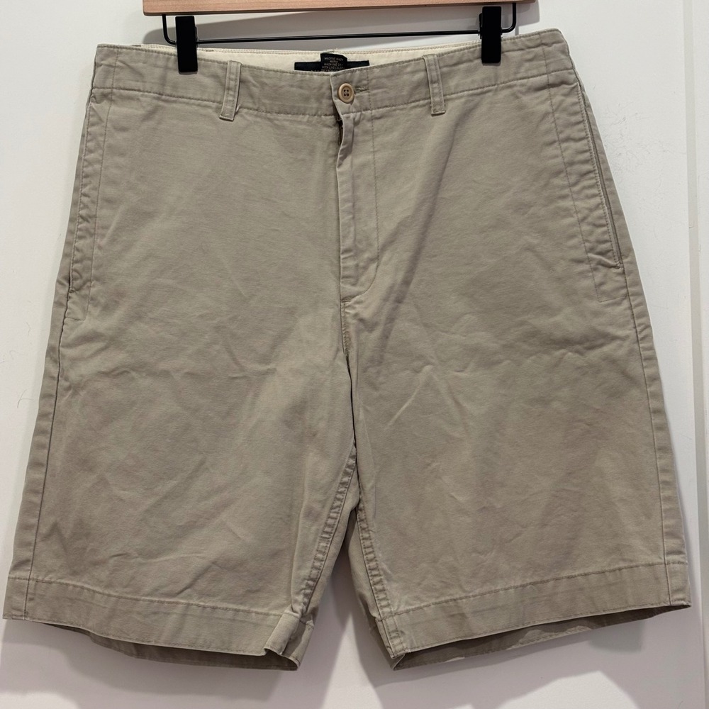 Banana Republic Mens 33 Khaki Tan Cotton Chino Shorts Flat Front Utility Pockets